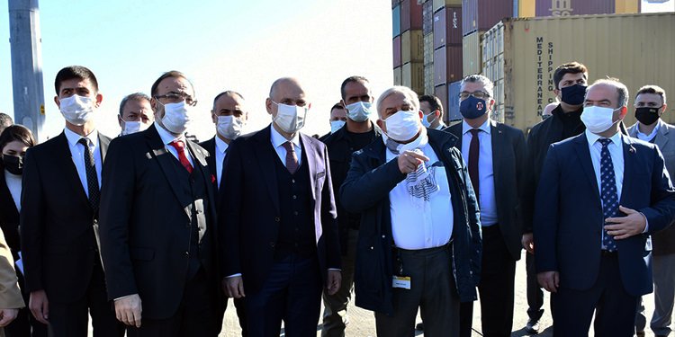 BAKAN KARAİSMAİLOĞLU ASYAPORT’U ZİYARET ETTİ