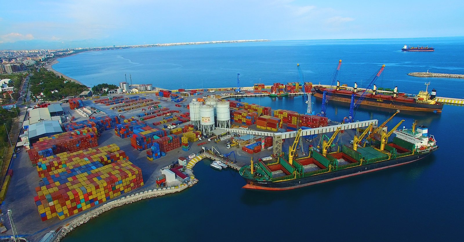 PORT AKDENİZ’DEN İHRACATÇIYA DESTEK