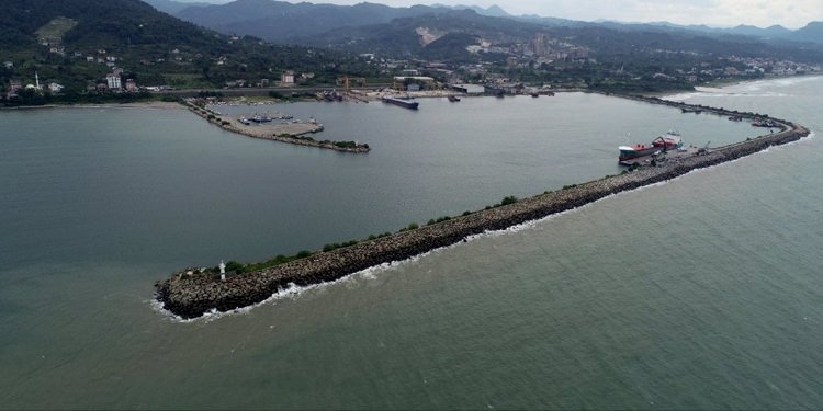 ORDU BÜYÜKŞEHİR BELEDİYESİ, ÜNYE LİMANI İÇİN KOLARI SIVADI
