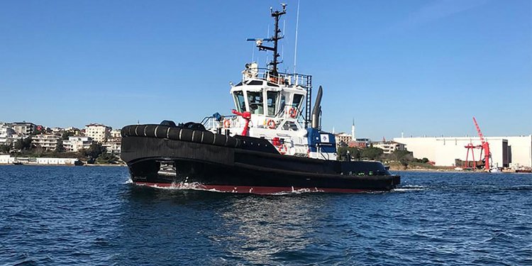 SANMAR, SIRAPINAR XII RÖMORKÖRÜNÜ İNGİLTERE’YE TESLİM ETTİ