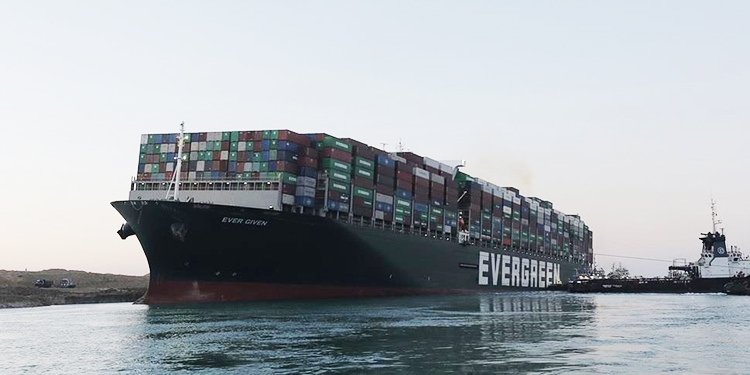 SÜVEYŞ KANAL İDARESİ, 900 MİLYON DOLAR TAZMİNAT TALEP EDİYOR