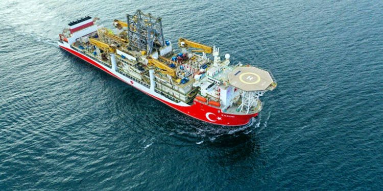 BAKANLIK, FİLOYA BİR SONDAJ GEMİSİ DAHA EKLEYECEK