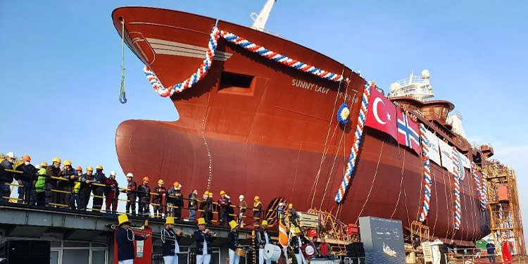 CEMRE SHIPYARD LAUNCHES SUNNY LADY VESSEL