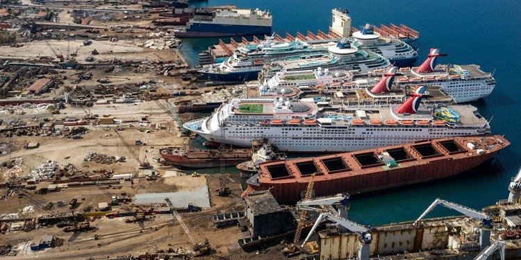 704 VESSELS SCRAP IN 2021