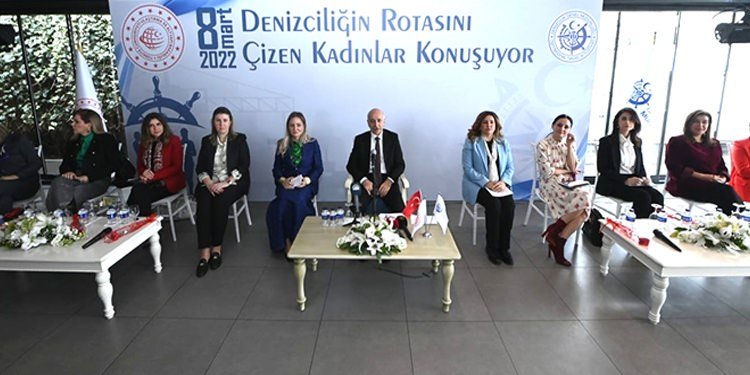 DENİZCİLİĞİN ROTASINI ÇİZEN KADINLAR KONUŞTU
