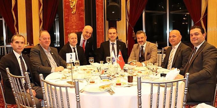 DENİZCİLİK SEKTÖRÜ GEMİ BROKERLERİ İFTARINDA BULUŞTU