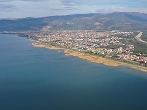 İZNİK GÖLÜ’NDE MAVİ BAYRAK ÇALIŞMALARI DEVAM EDİYOR