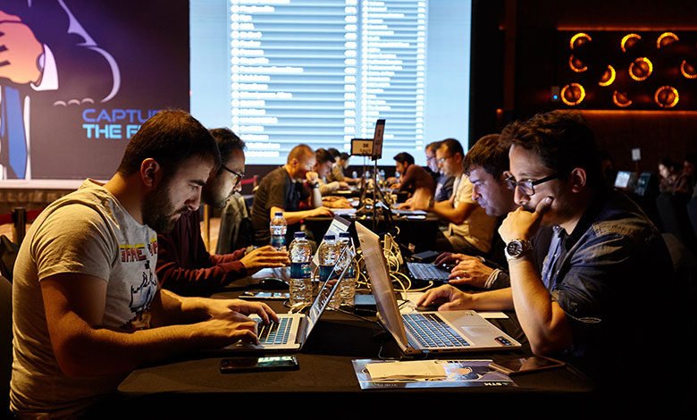 BEYAZ ŞAPKALI HACKER’LER STM CTF’TE BİR ARAYA GELİYOR