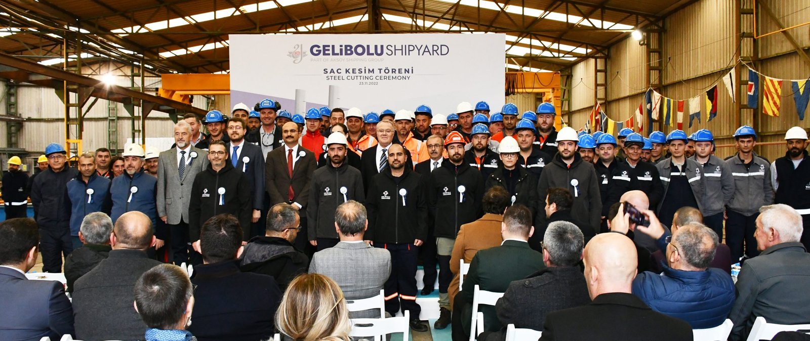 GELİBOLU TERSANESİ, STANDATLAR ÜSTÜ YENİ İNŞASINA BAŞLADI