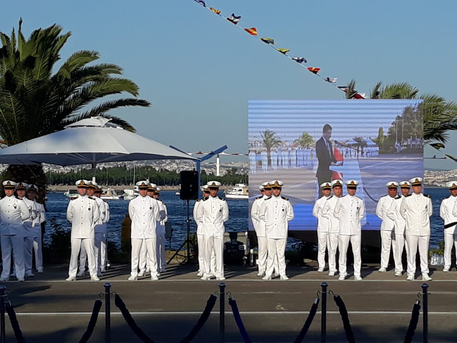 İTÜ DENİZCİLİK FAKÜLTESİ’NDEN ÇOŞKULU MEZUNİYET TÖRENİ