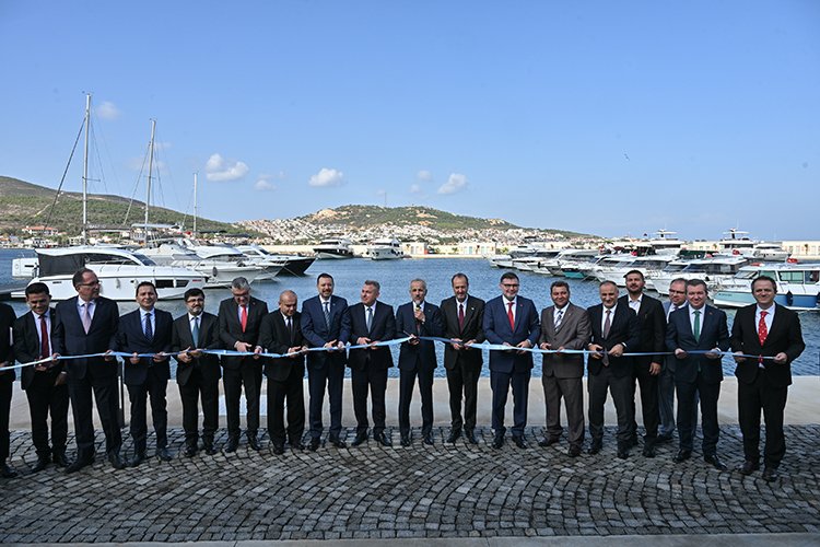 BAKAN URALOĞLU: TÜRKİYE YAT TURİZMİNDE CAZİBE MERKEZİ OLDU