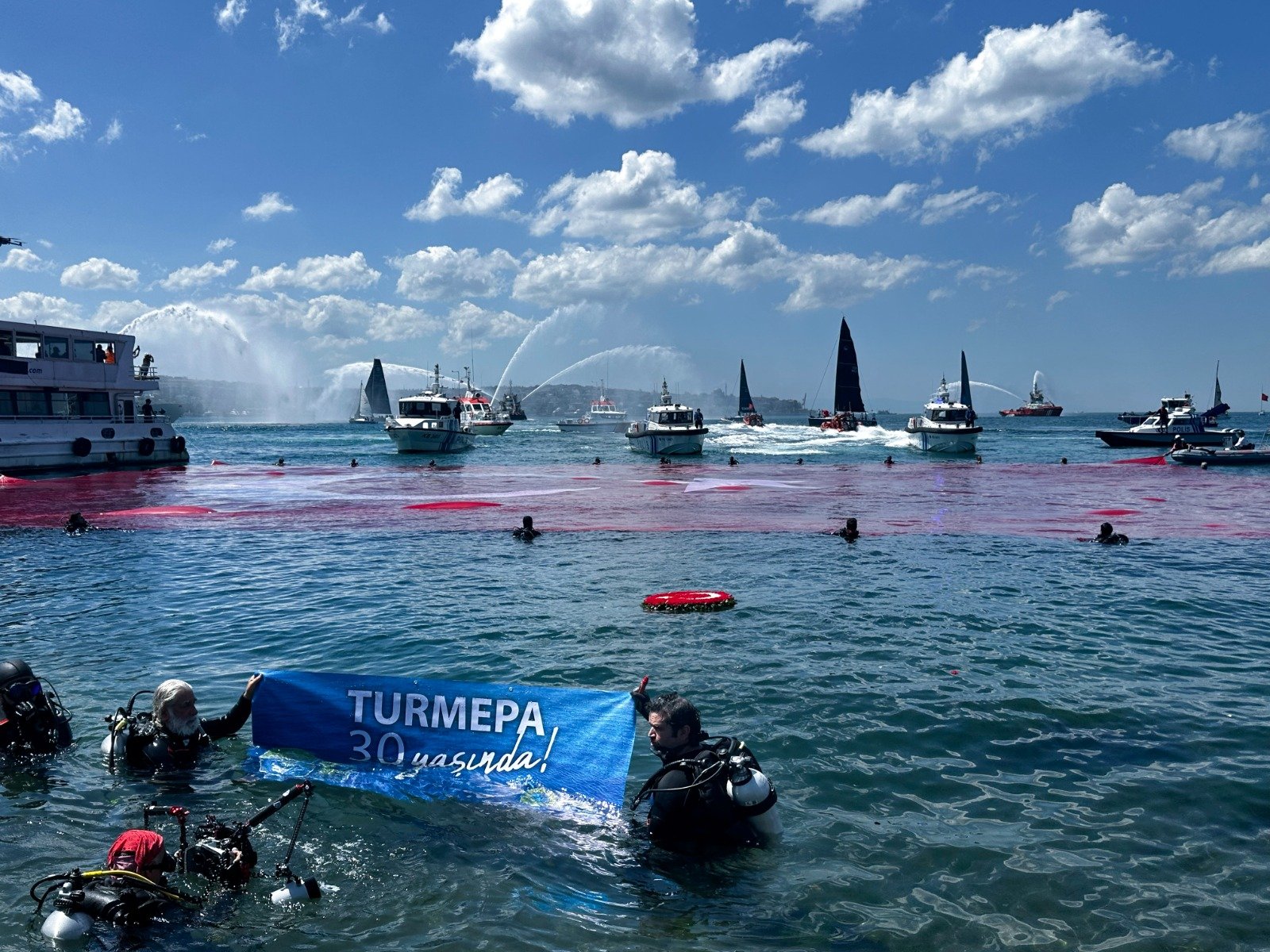 Kabotaj Bayramı’nda TURMEPA’dan Boğaz temizliği