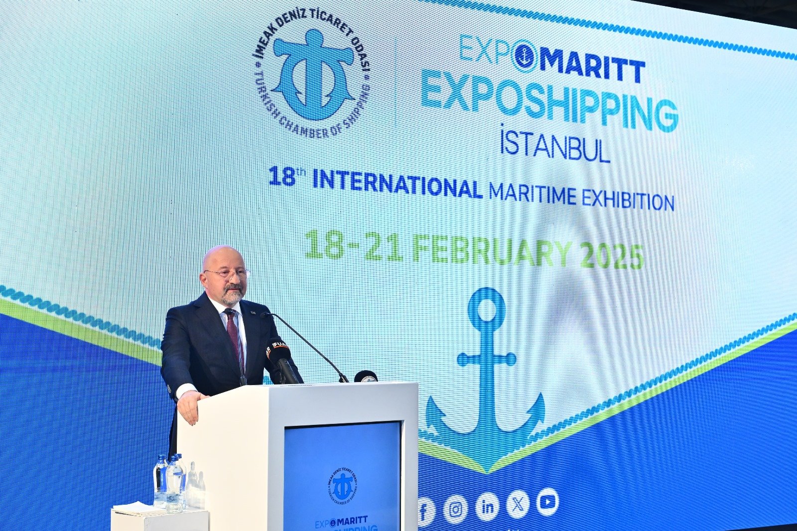 “İhracatçılarımız, 1 milyar 912 milyon dolar tutarında ihracat gerçekleştirdi”