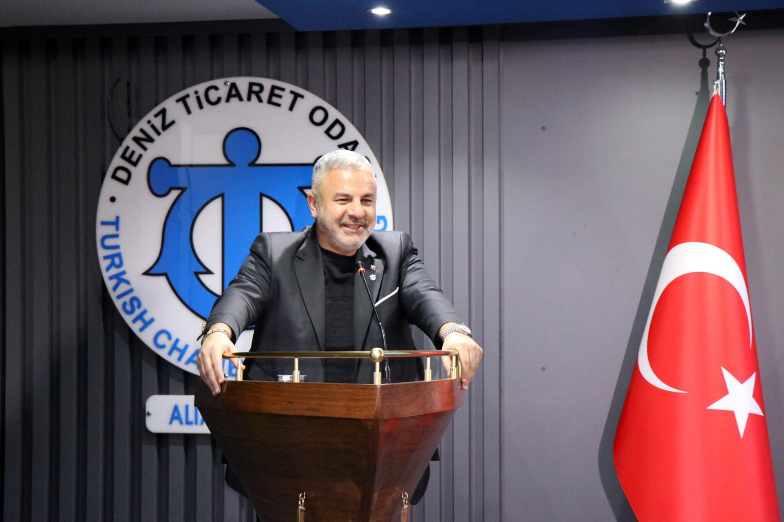 “Adem Şimşek: Aliağa Limanlarında Yükselen Trafik ve Büyüme Devam Ediyor”