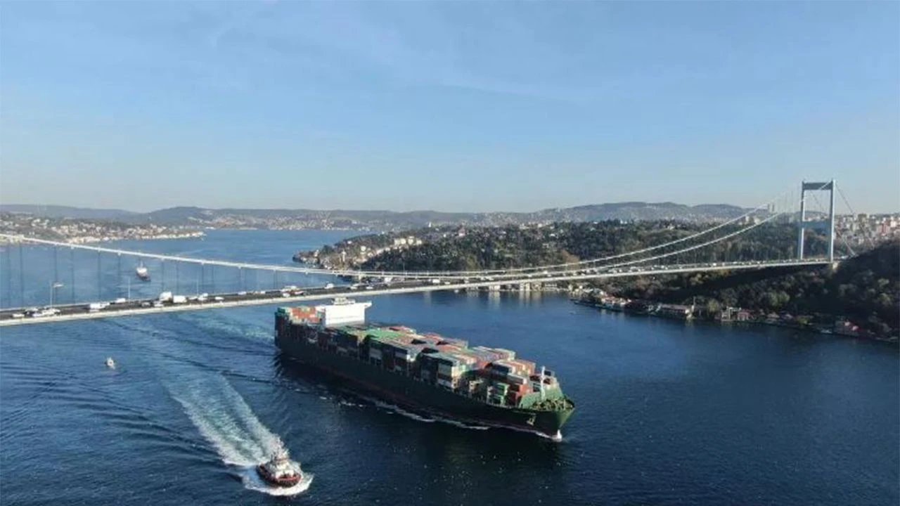 Boğazlardan geçiş ücretlerine yüzde 15 zam