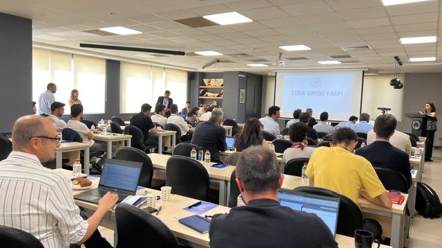 Türk Loydu Vakfı’ndan ‘denizcilikte dijital dönüşüm’ semineri