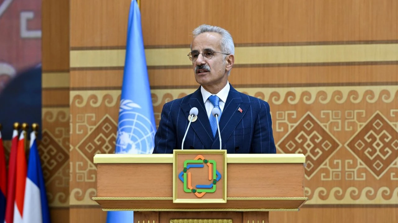 Bakan Uraloğlu: Orta Koridor, denize kıyısı olmayan ülkeler için kalkınma anahtarı