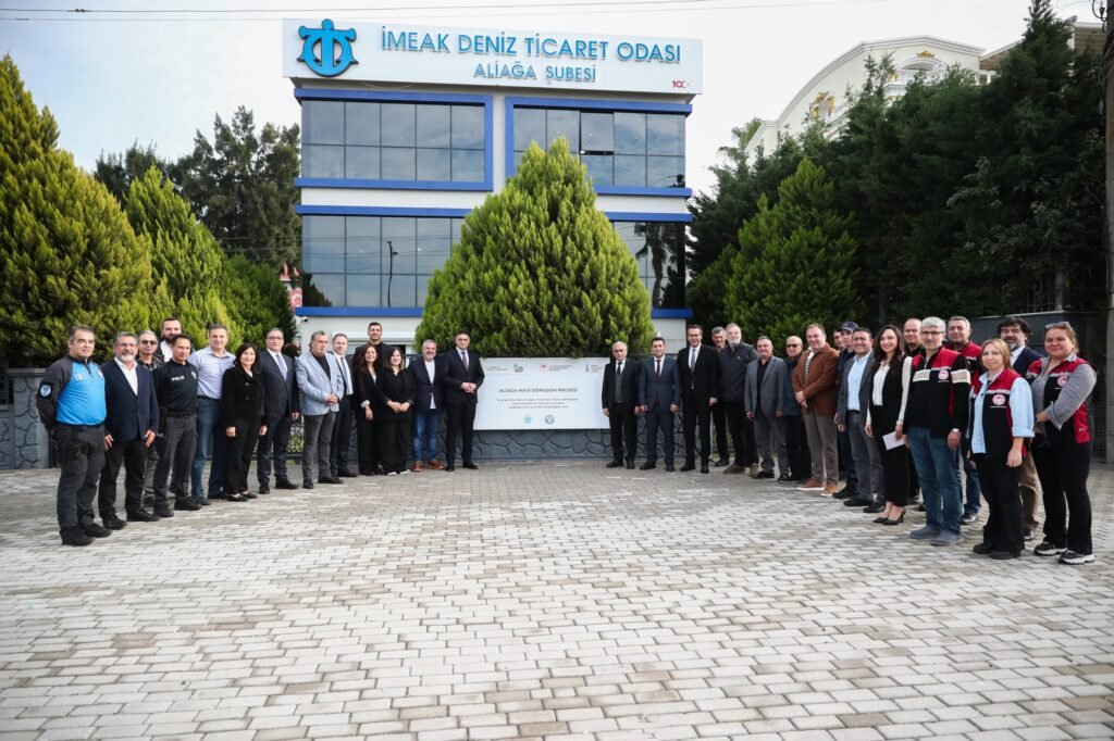 Aliağa Körfezi Mavi Dönüşüm Projesi tanıtım toplantısı yapıldı