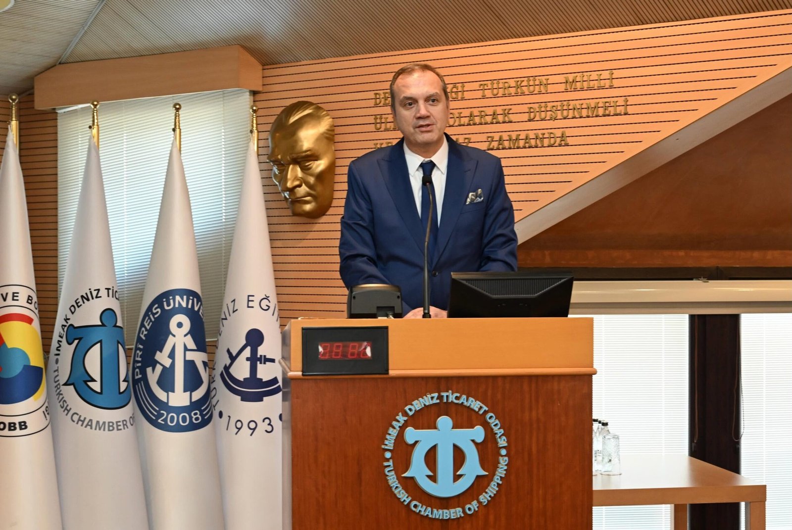 Tamer Kıran Haziran ay meclis toplantısında aday olmayacağını açıkladı