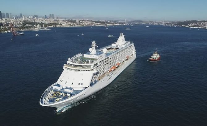 ‘SEVEN SEAS VOYAGER’ YOLCU GEMİSİ SARAYBURNU’NDA