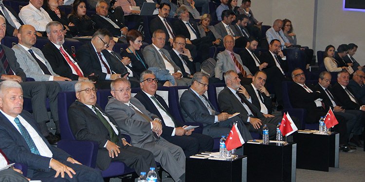 DENİZİCLİK SEKTÖRÜ İKLİM DEĞİŞİKLİĞİNE DUYARSIZ KALMADI