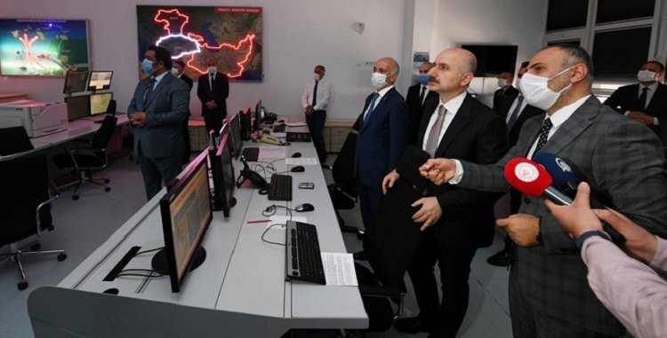 BAKAN KARAİSMAİLOĞLU AAKKM’DE İNCELEMELERDE BULUNDU