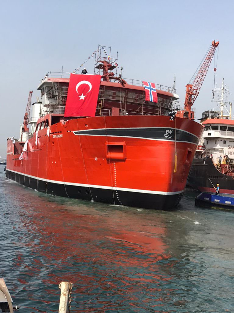 ÇEKSAN, GROTANGER'İ SUYA İNDİRDİ 4 ceksan3