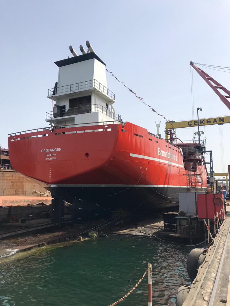 ÇEKSAN, GROTANGER'İ SUYA İNDİRDİ 3 ceksan4