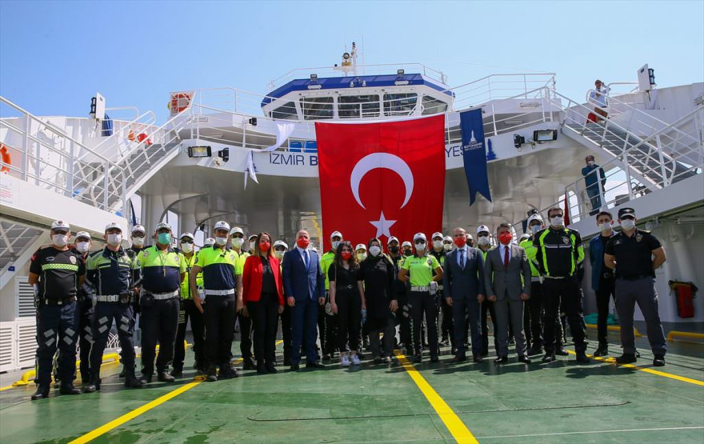 FETHİ SEKİN FERİBOTU İZDENİZ BÜNYESİNDE HİZMETE GİRDİ 2 5
