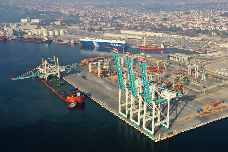 SAFİPORT'UN 4. STS VİNÇLERİ LİMANA ULAŞTI 2 safiport liman vinc 2