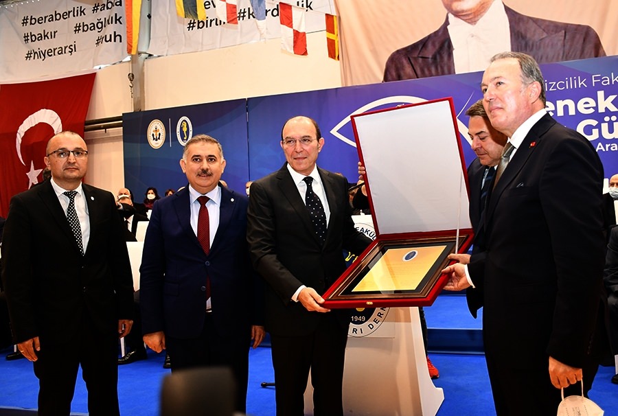 İTÜ D.F. MEZUNLARI 137. GELENEKSEL BALIK GÜNÜNDE BULUŞTU 15 DSC 6797 2