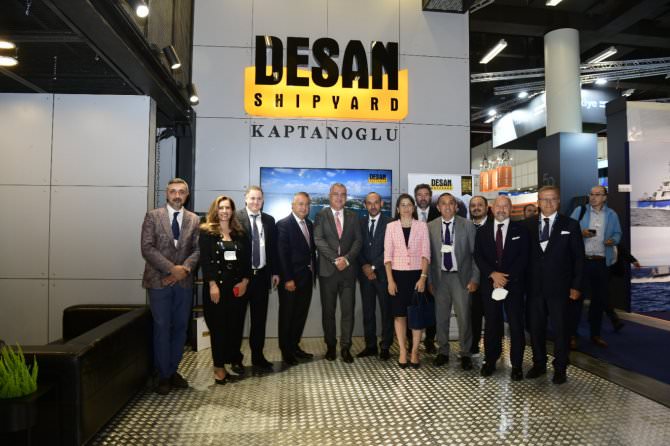 SMM HAMBURG 2022 12 desan far