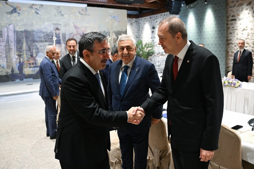 TAMER KIRAN, İŞ DÜNYASI TEMSİLCİLERİ İLE İSTİŞARE TOPLANTISI'NA KATILDI 2 2 225