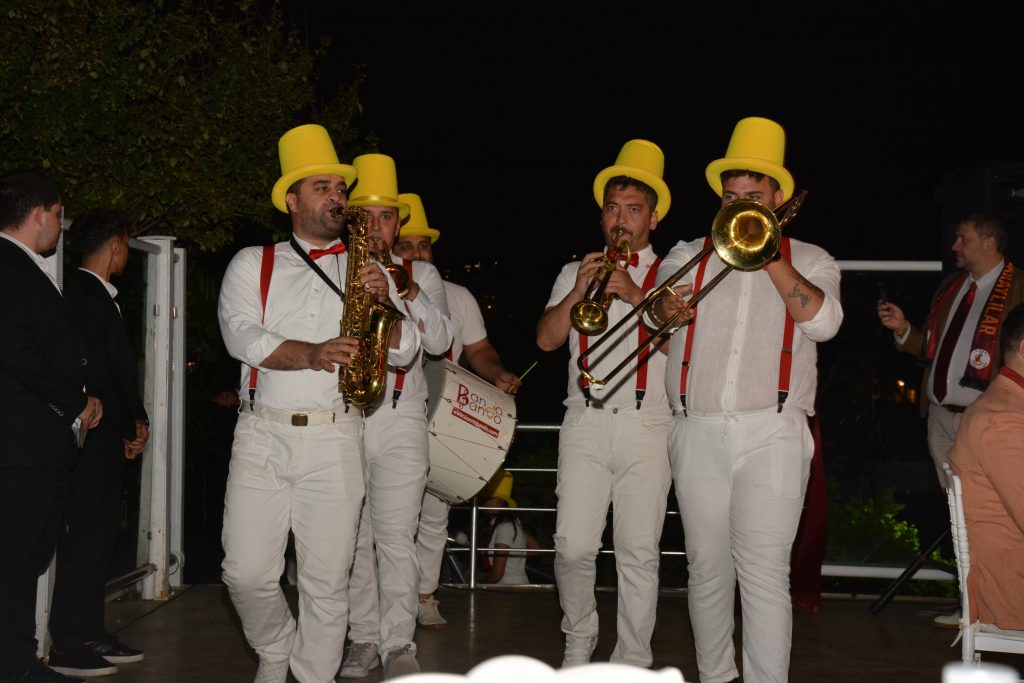 DENİZCİ GALATASARAYLILAR, KALAMIŞ'TA BİR ARAYA GELDİ 2 DSC 3650