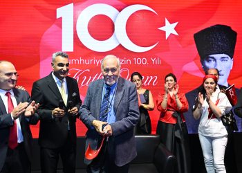 KOSDER, CUMHURİYETİN 100. YILINI KUTLADI 15 KOSDER, CUMHURİYETİN 100. YILINI KUTLADI