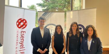 Esenyel Partners, Marmara Üniversitesi Yargı Simülasyonu’nda Öğrencilerle Buluştu 5 Esenyel Partners, Marmara Üniversitesi Yargı Simülasyonu’nda Öğrencilerle Buluştu