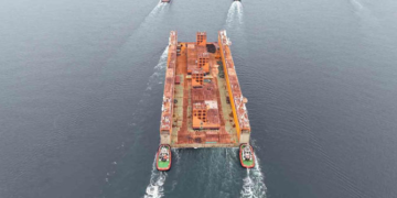 Significant Investment In Beşiktaş Shipyard: The Floating Dock Has Now Arrived At The Shipyard 8 Beşiktaş Tersanesi’ne Dev Yatırım: Yüzer Havuz Tersaneye Ulaştı