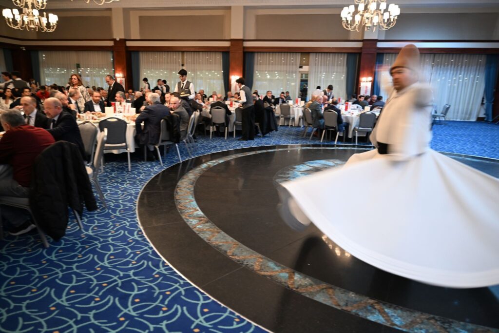Denizciler Onursan’ın iftarında buluştu 2 O2 1