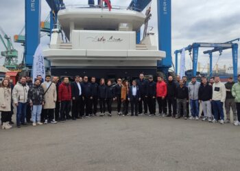 Lady Luna Mavi Yolculuğa Hazır