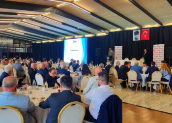 KOSDER’İN 6. Olağan Genel Kurul Toplantısı gerçekleştirildi 2 KOSDER’İN 6. Olağan Genel Kurul Toplantısı gerçekleştirildi