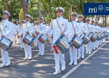 İTÜ Denizcilik Fakültesi mezunlarını uğurlamaya hazırlanıyor