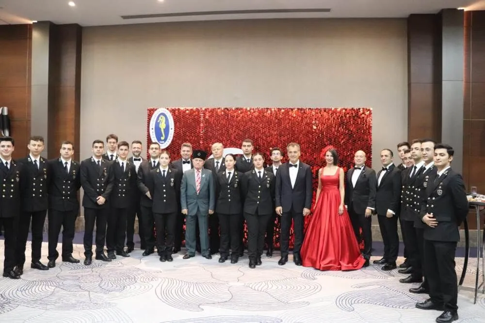 DEFAMED, Cumhuriyet’in 102. yılını baloyla kutladı 4 defamed 6 2