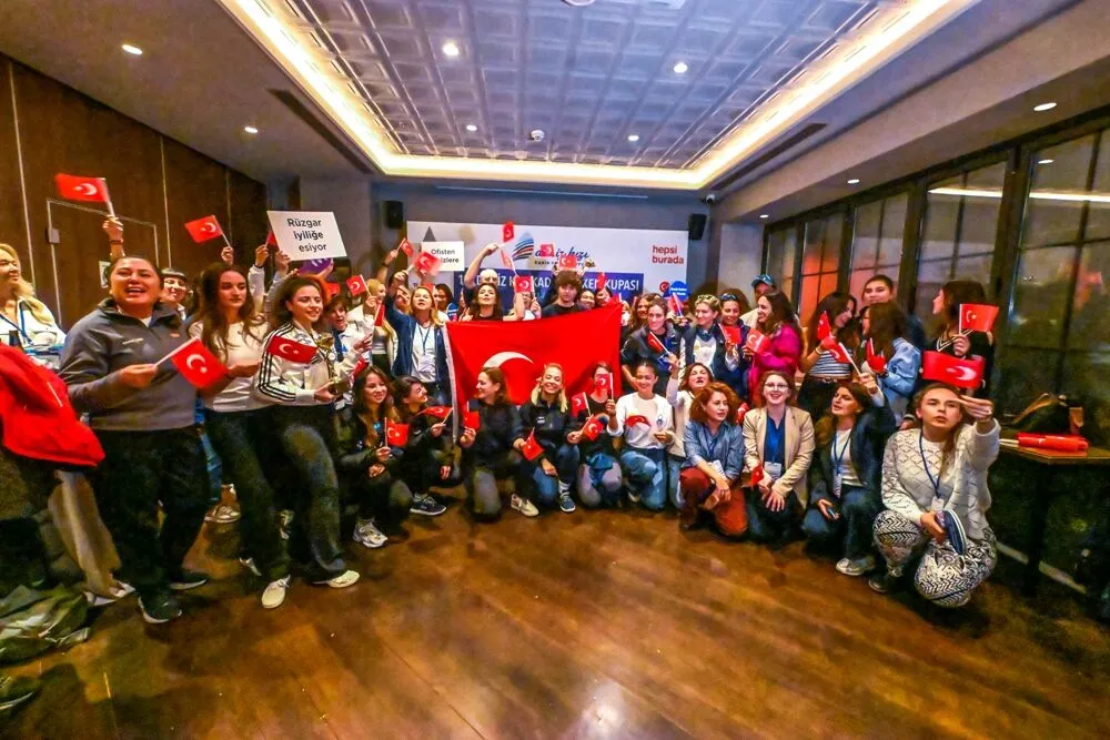 Deniz Kızı Kadın Yelken Kupası 10. yılında coşkuyla kutlandı 2 odul toreni